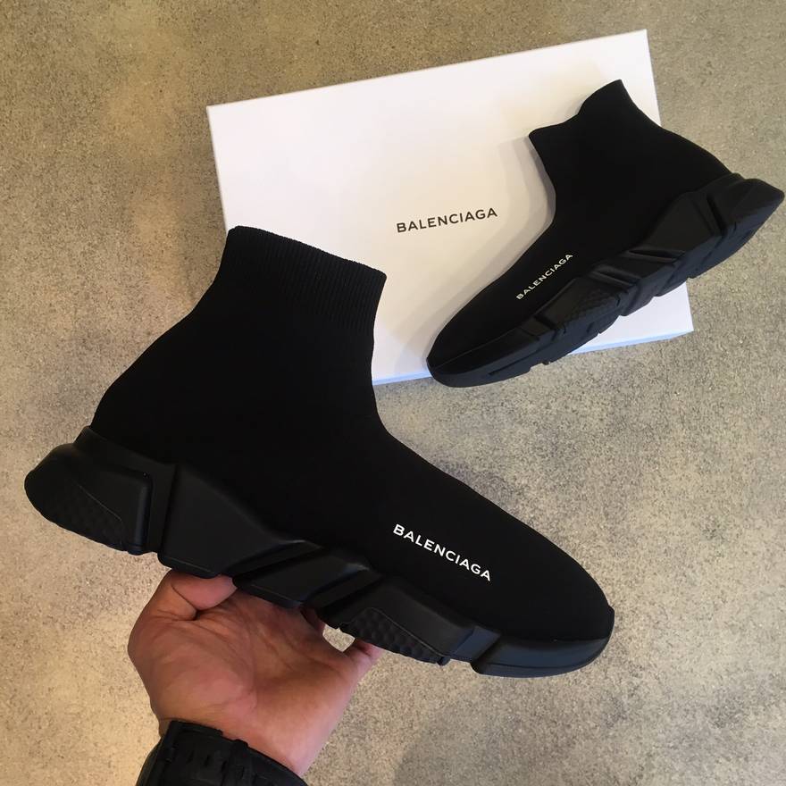 All black store balenciaga speed